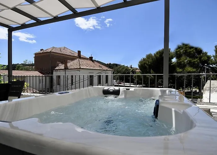 New Jacuzzi Apartments Mickey&Minnie